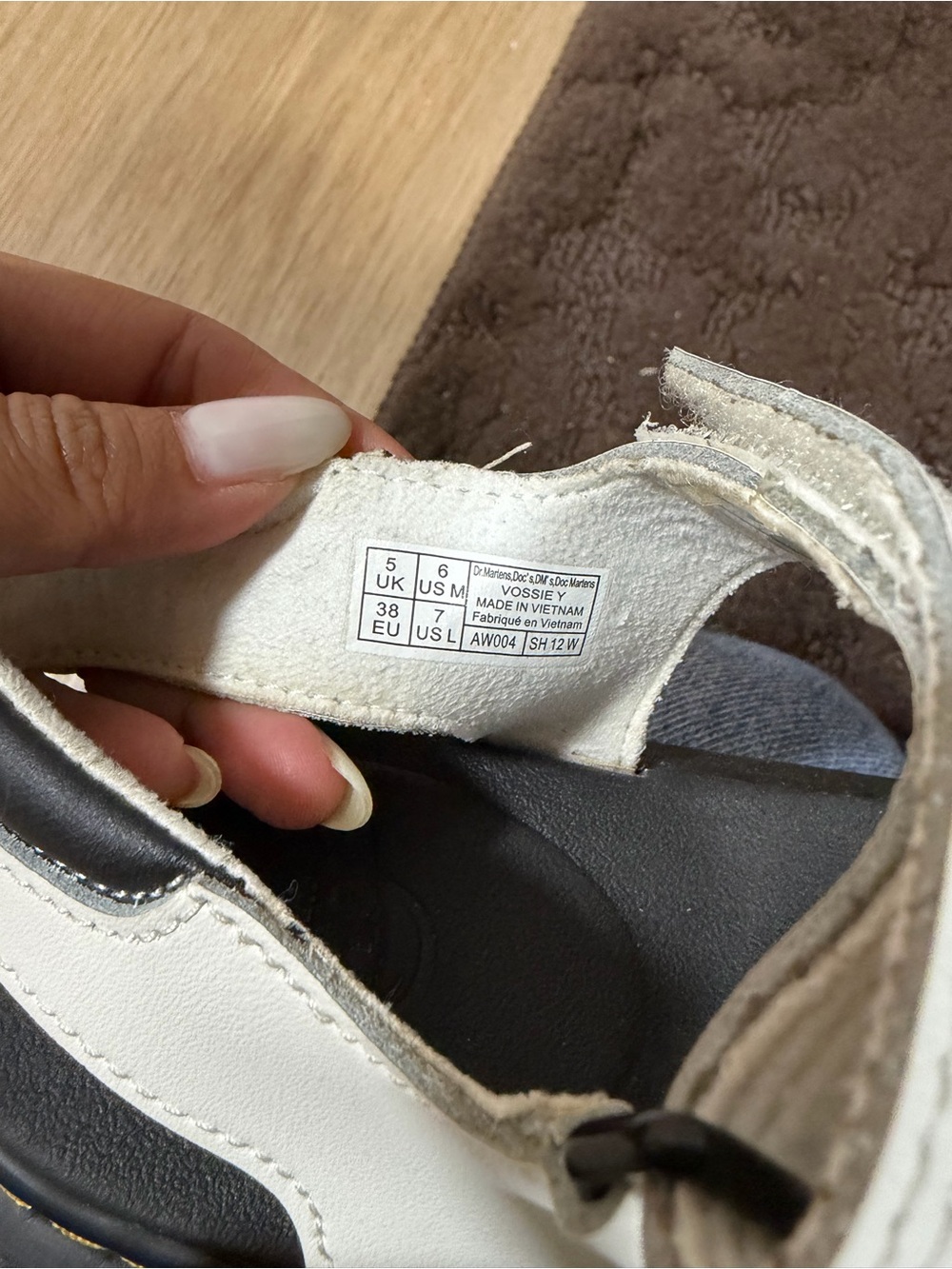 Dr Marten Soft Air Cushioned Sandals - Picture 5 of 8